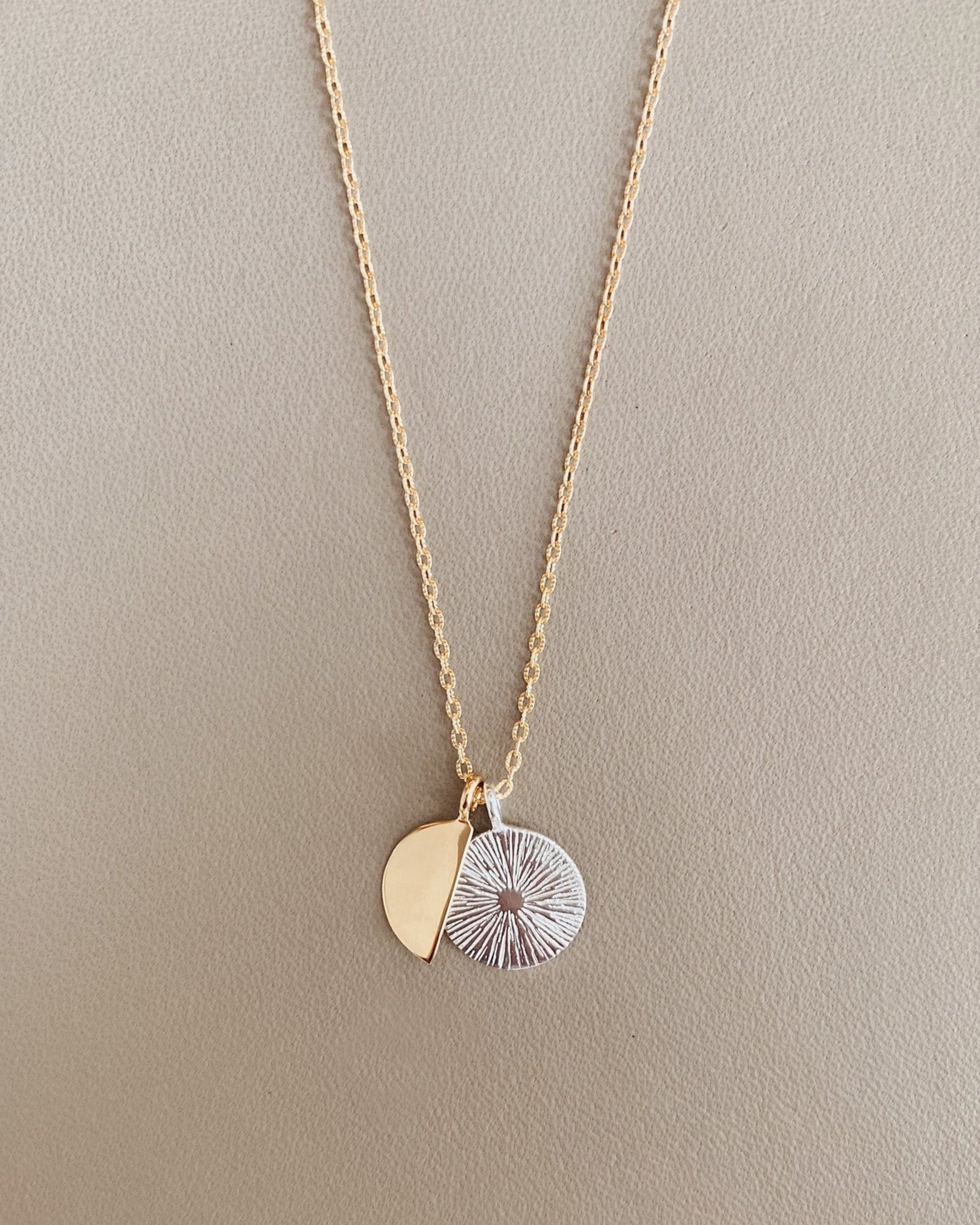 Demi Solstice Necklace / gold