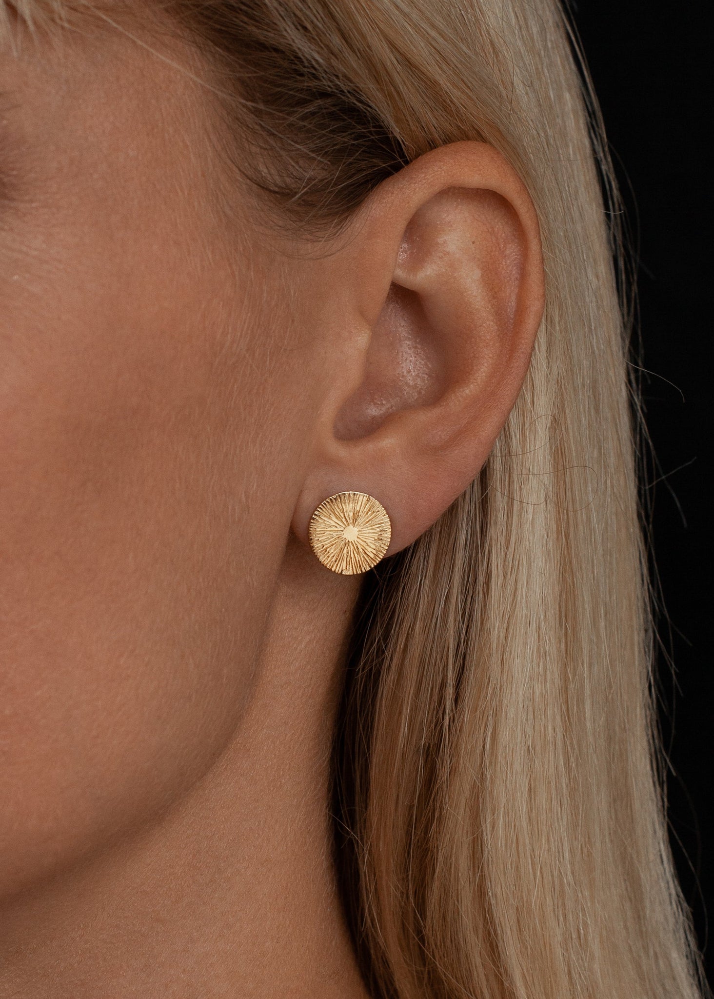 Cosmic Studs / gold