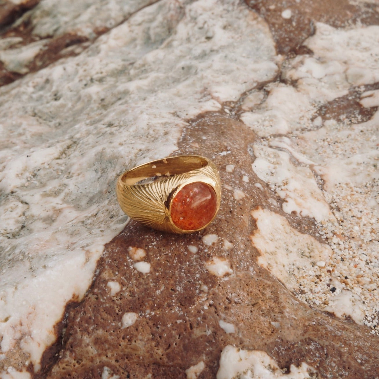 Radiance Ring / sunstone