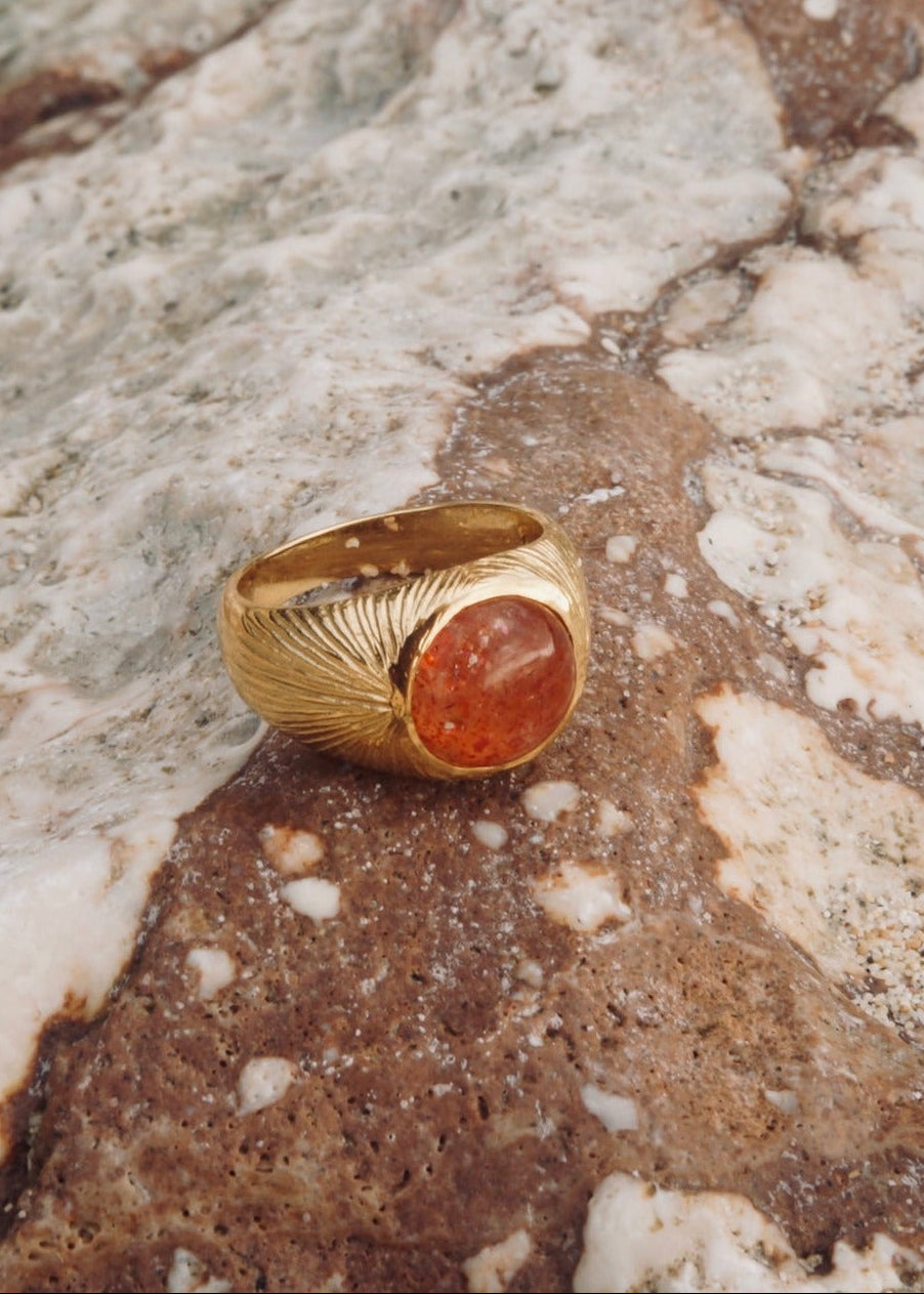 Radiance Ring / sunstone