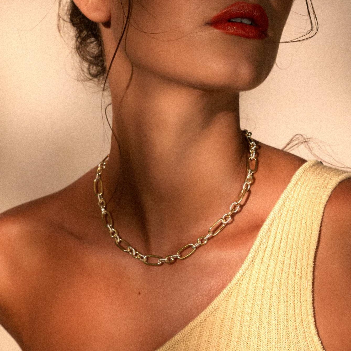 Connected Necklace / gold