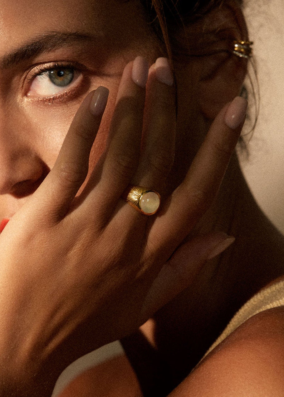 Radiance Ring / moonstone