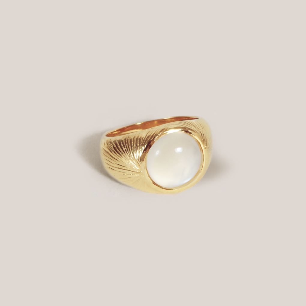 Radiance Ring / moonstone