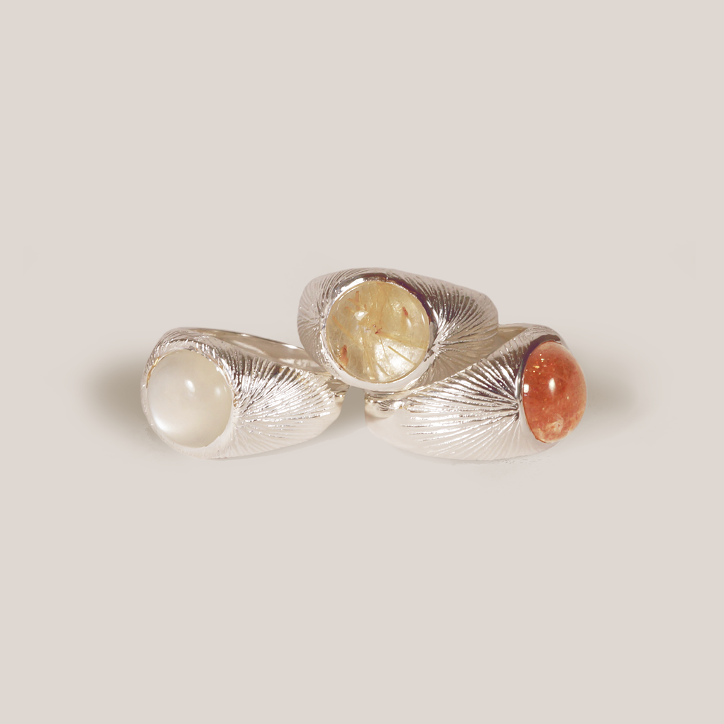 Radiance Ring / golden quartz