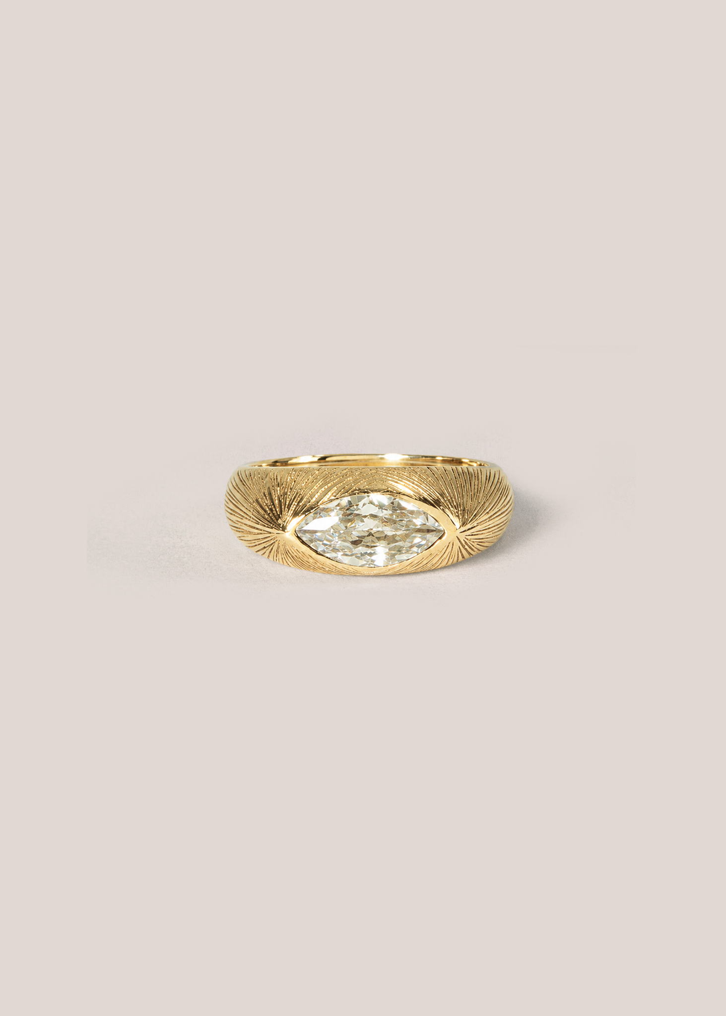 Demi Lumae Ring / gold