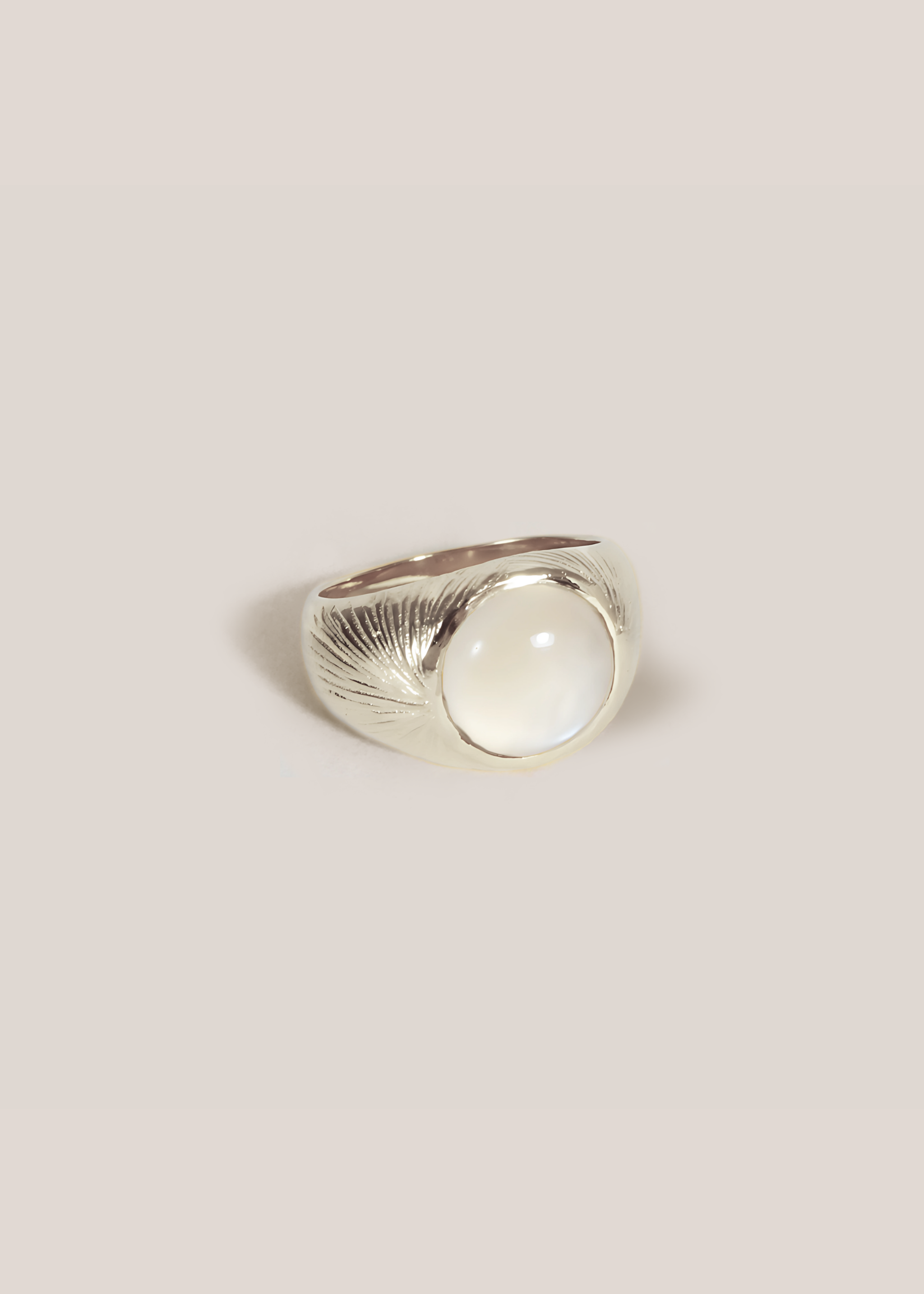 Radiance Ring / moonstone