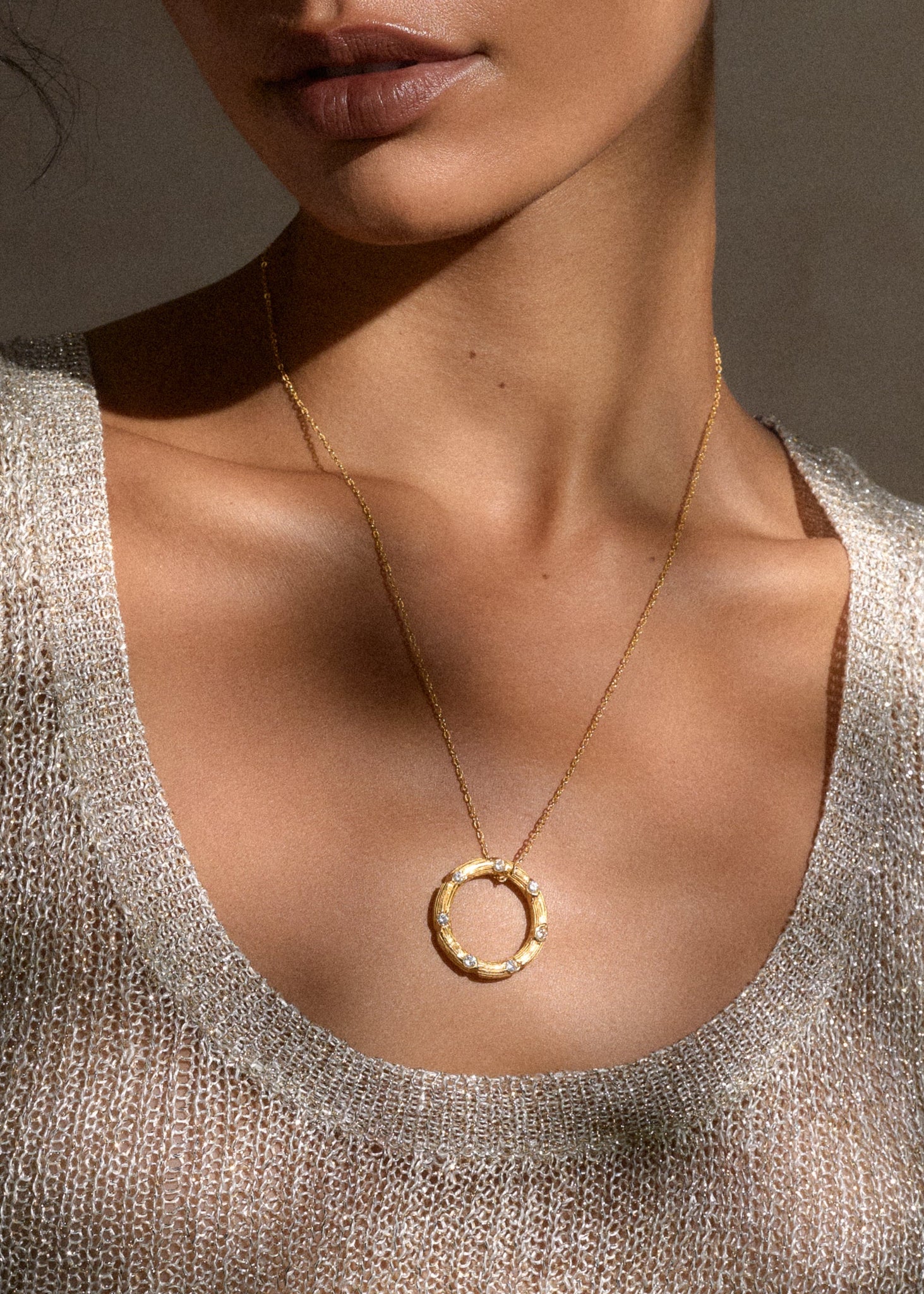 Halo Necklace / gold