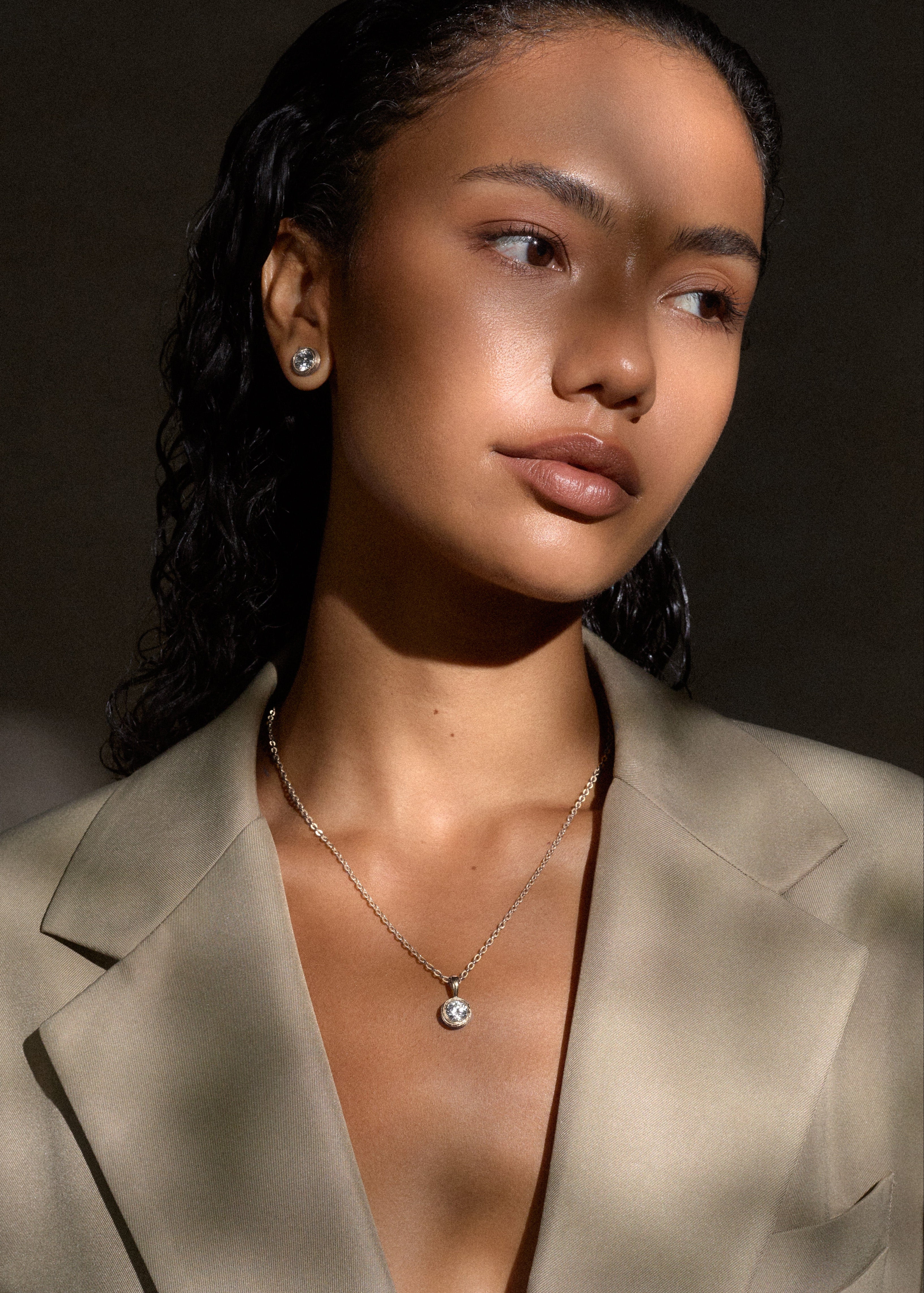 Vela Round Pendant / silver