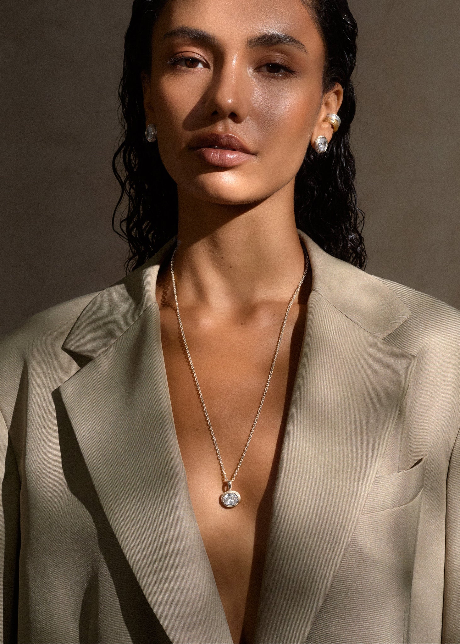 Vela Oval Pendant / silver