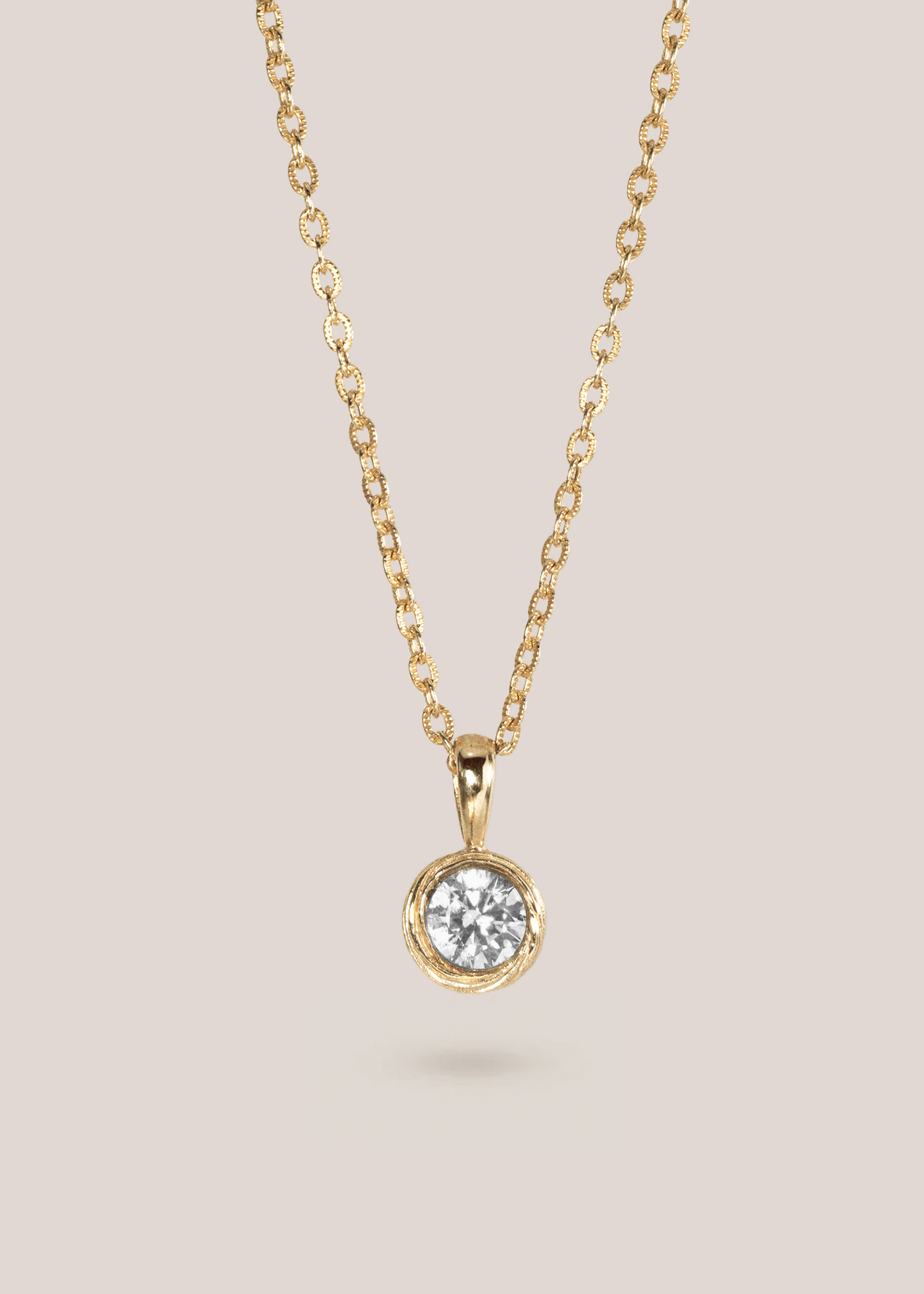 Vela Round Pendant / gold