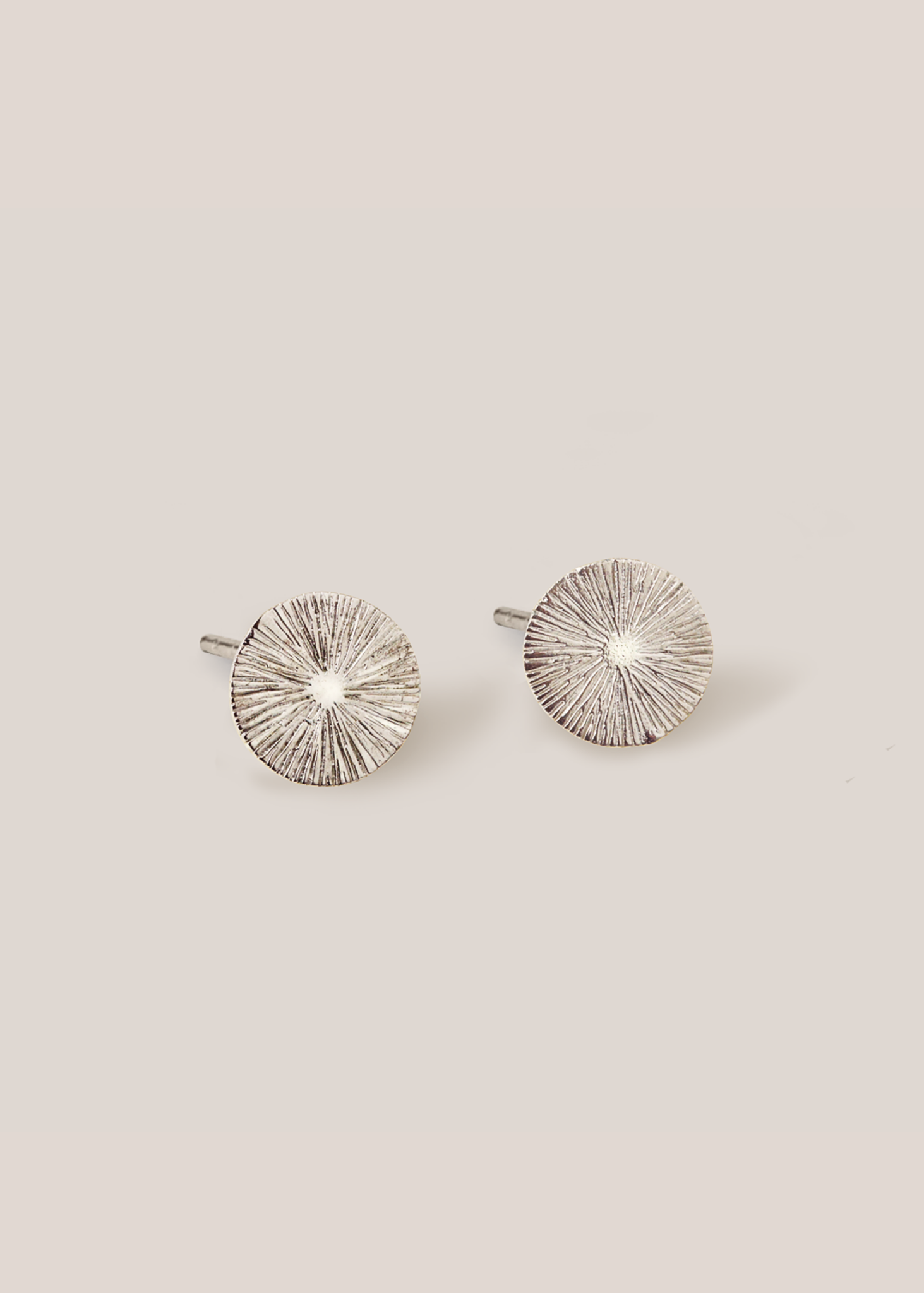 Cosmic Studs / silver